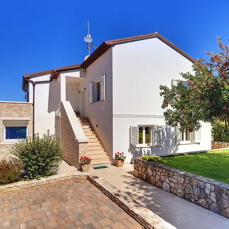 Allegra Holiday home *